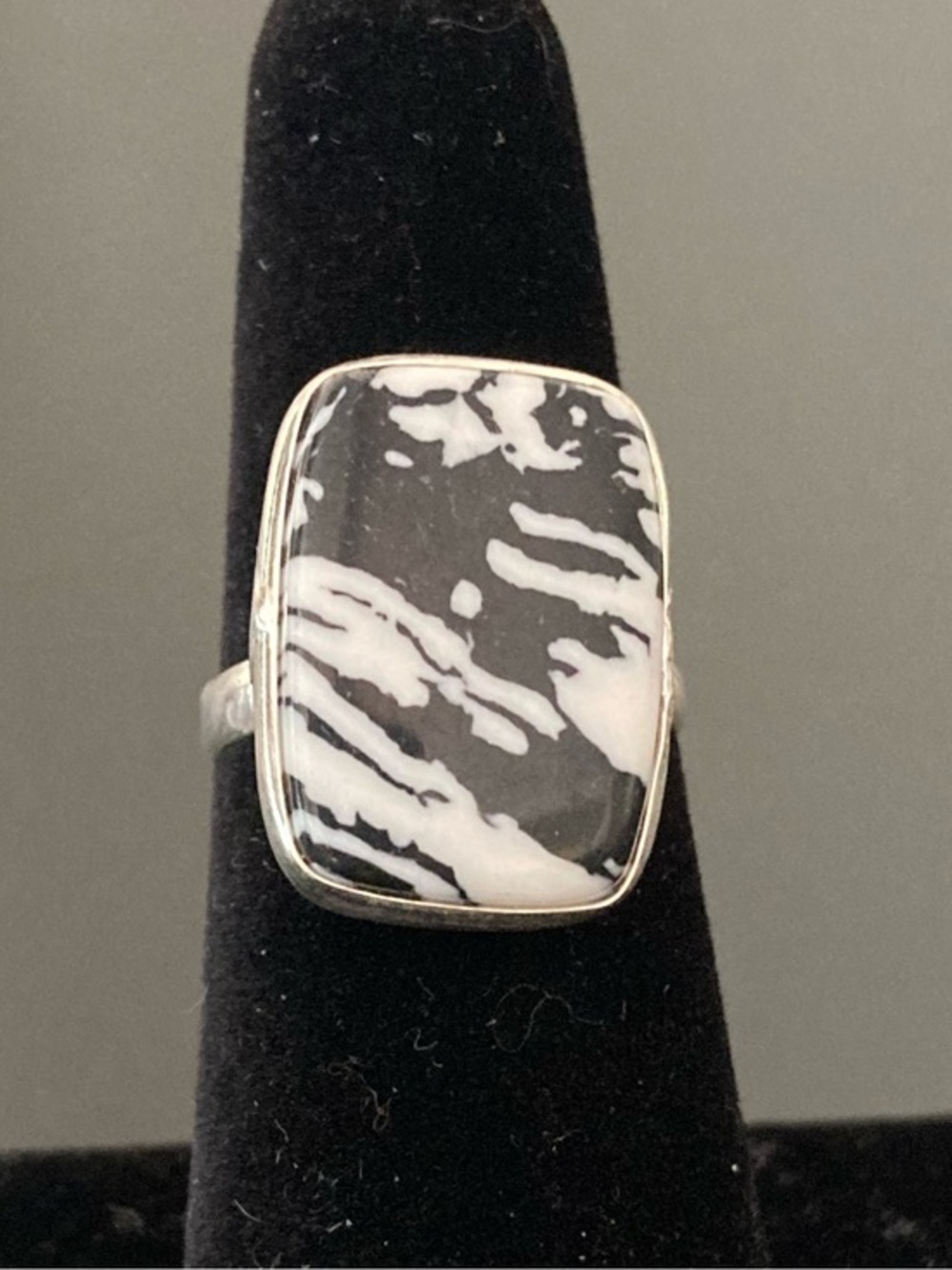 Sterling Silver Black and White Patterned Statement Ring  size 6